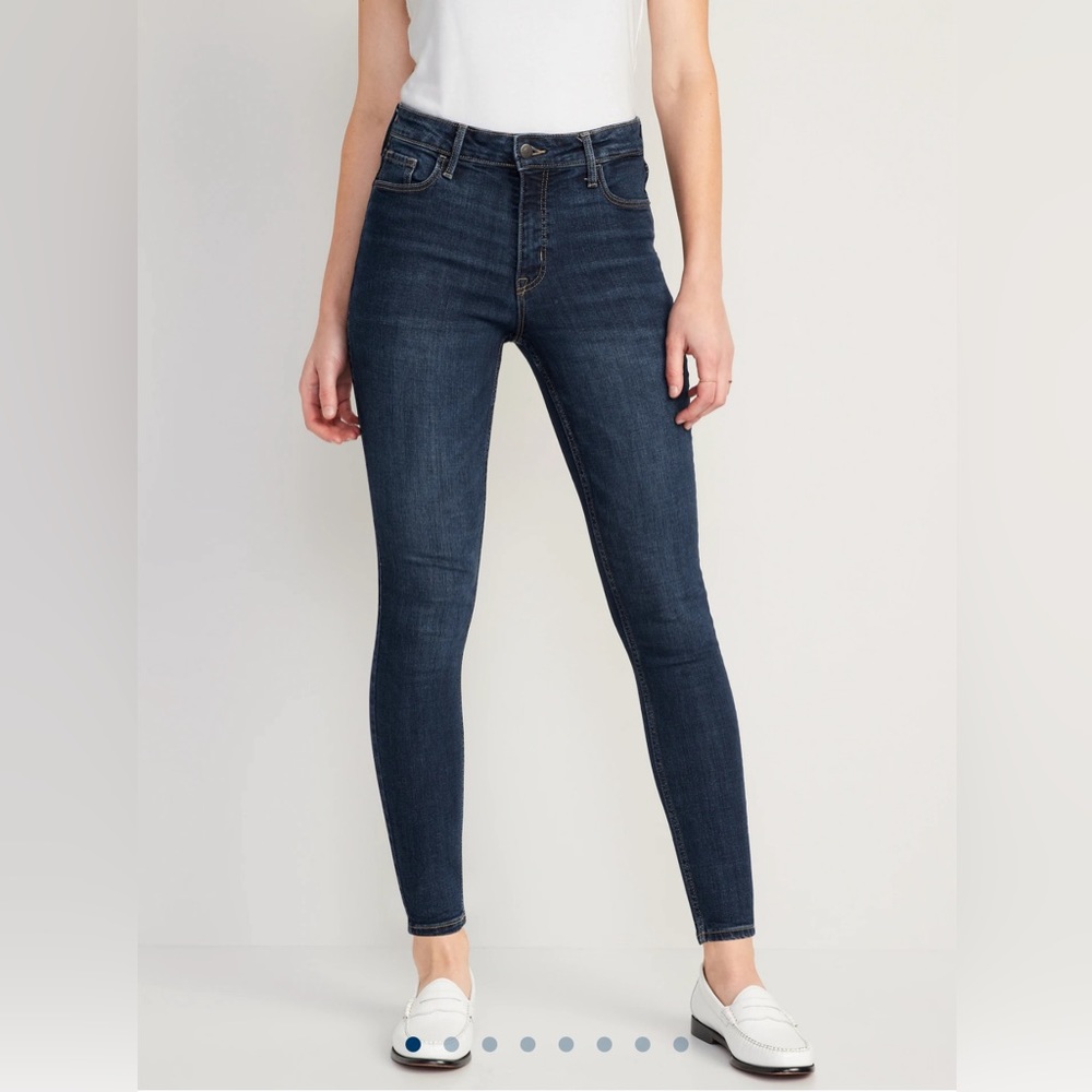 Old Navy Rockstar Super Skinny Jeans